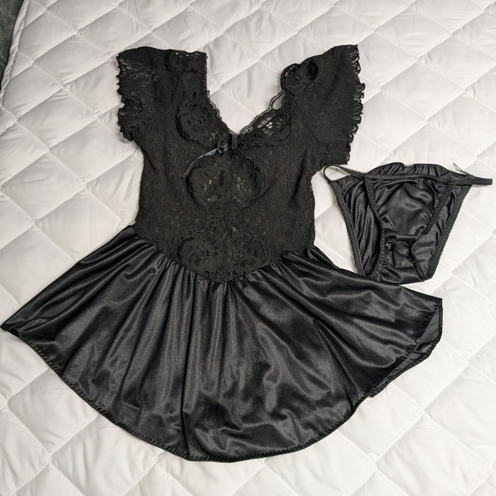 Seductive nightie by Cinema -small